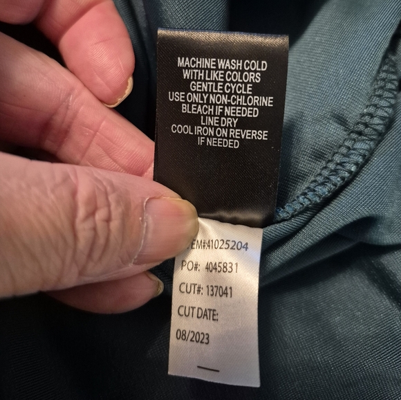 NWT!! TORRID Elegant Teal Velvet Dress - Picture 6 of 6